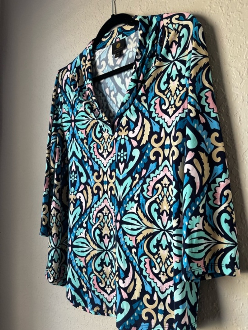 JM Collection V-Neck Top Blouse size PXL